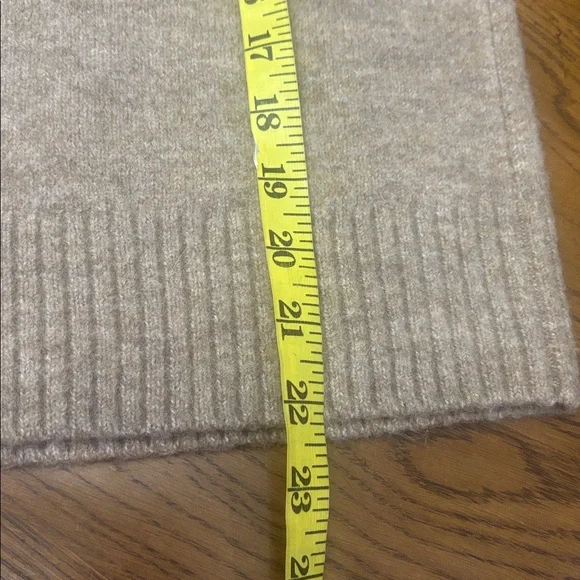 RW & CO Taupe Embroidered Heart Sweater - Picture 9 of 10